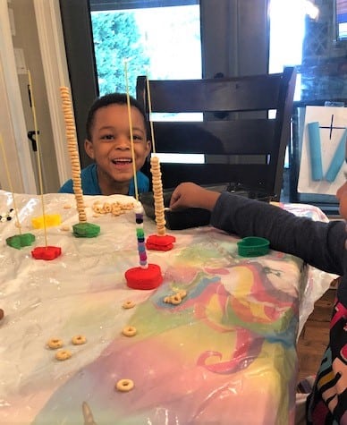 Check Out An Awesome Compilation Of The Best Fine Motor Activities Preschoolers Would Truly Love. These Fine Motor Skill Activities Shared By Great Mommies Are Great For Toddlers Too.