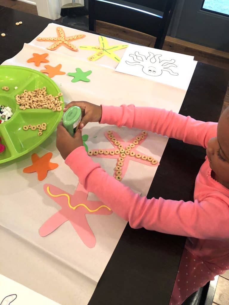 Starting Early With Toddler Fine Motor Skills Activities Is An Absolute Must! This Star Fish Decorating Craft Is A Super Easy Way To Practice Those Fine Motor Skills That Can Help With Development.