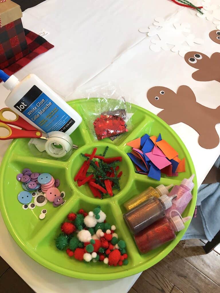 Christmas Crafts For Preschoolers Make This Time of The Year Special! This Activity Uses Gingerbread People And Decorating Supplies and To Create A Fun Craft. #christmascrafts #christmascraftsforkids