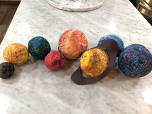 These Awesome Paper Mache Projects For Kids Will Be A Hit For Any Age Group! Whether It's A Solar System or An Animal, These Art Craft Projects Are A Must See! #solarsystemprojectsforkids #papermache