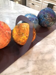 These Awesome Paper Mache Projects For Kids Will Be A Hit For Any Age Group! Whether It's A Solar System or An Animal, These Art Craft Projects Are A Must See! #solarsystemprojectsforkids #papermache