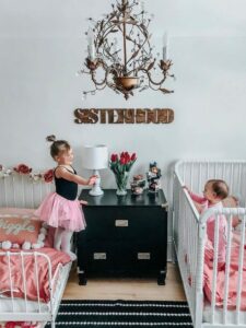 ideas-for-shared-kids-room-neutral-wall-color sisterhood