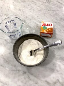 How-to-make-play-dough-for-kids-materials-2