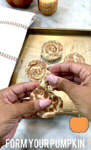 pumpkin-cinnamon-rolls